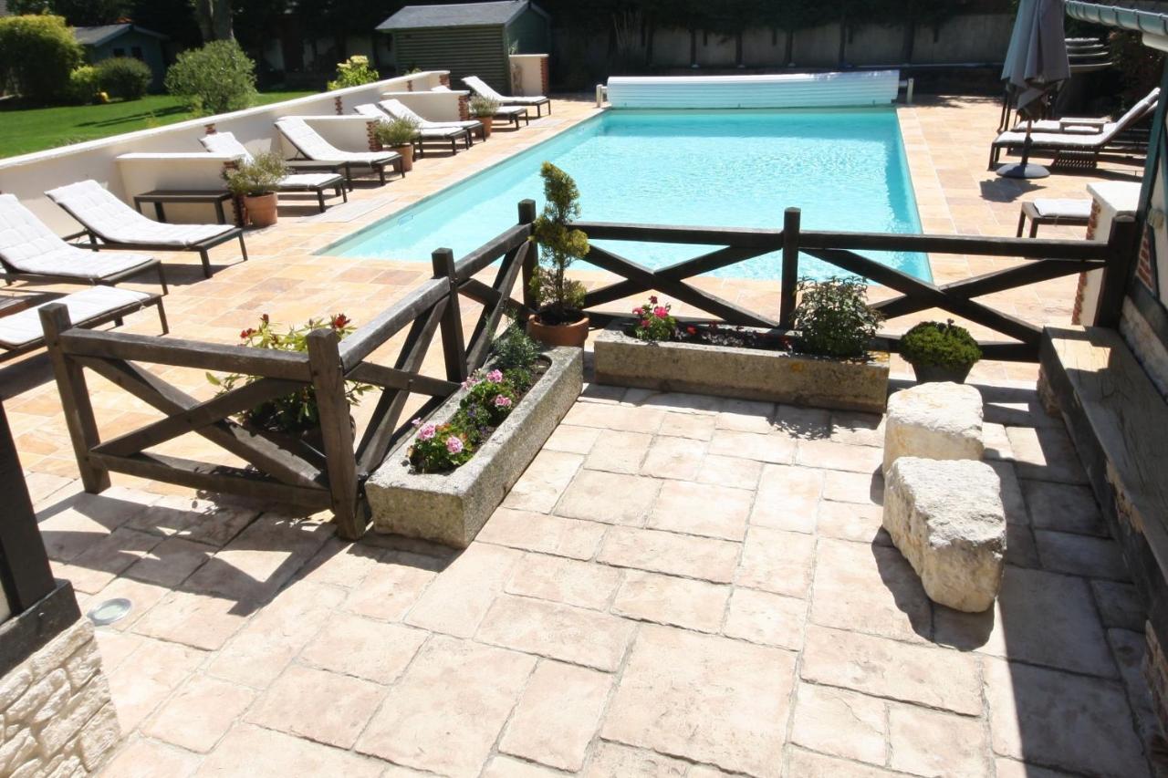 Bed and Breakfast Manoir De La Croix-Sonnet Трувиль-сюр-Мер Экстерьер фото